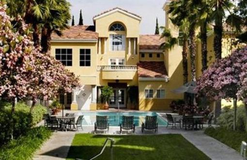 фото отеля Sunshine Suites La Jolla