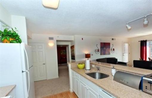 фото отеля Sunshine Suites La Jolla