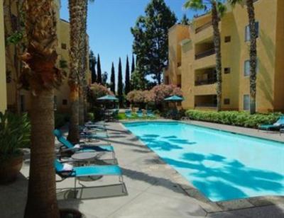 фото отеля Sunshine Suites La Jolla