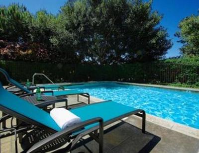 фото отеля Sunshine Suites La Jolla