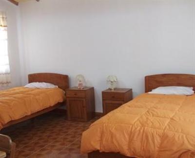 фото отеля Full Moon Lodge