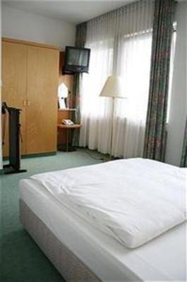 фото отеля Holiday Inn Frankfurt Airport Neu Isenburg