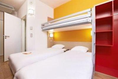 фото отеля Premiere Classe Bourg-en-Bresse - Montagnat