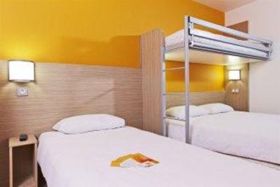 фото отеля Premiere Classe Bourg-en-Bresse - Montagnat