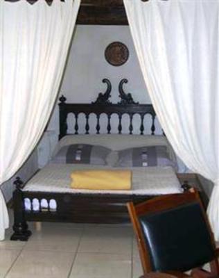 фото отеля Villa Issiates