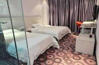 фото отеля Super 8 Hotel Yinchuan Qirong Qing He Bei Jie