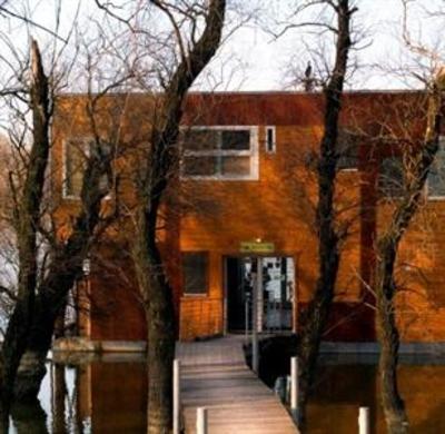 фото отеля ArkaBarka Floating Hostel