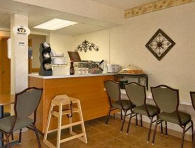фото отеля Super 8 Luverne