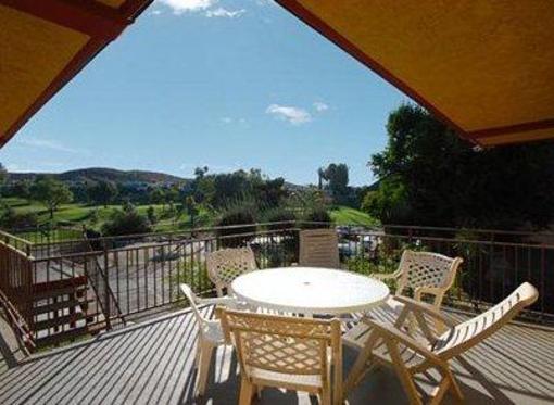 фото отеля Rodeway Inn & Suites Canyon Lake