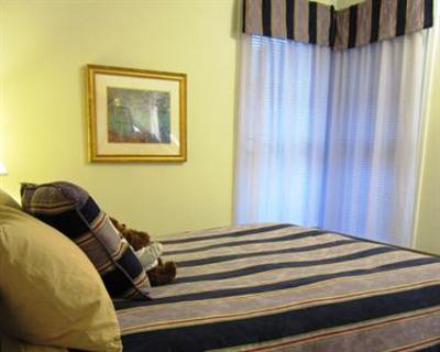 фото отеля Mount Greylock Inn