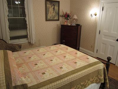фото отеля Mount Greylock Inn