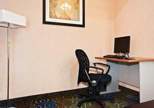 фото отеля Quality Inn Brunswick (Ohio)