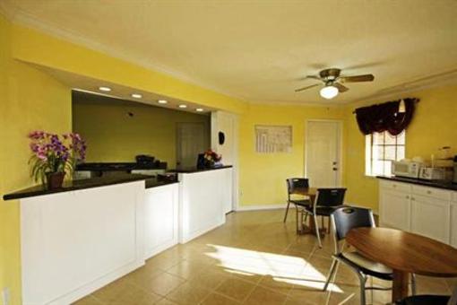 фото отеля Americas Best Value Inn Pryor OK