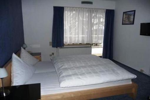 фото отеля Hotel Grünewald Hannover
