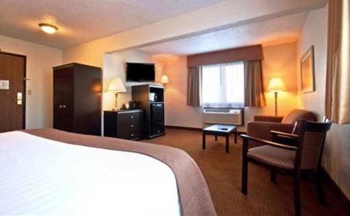 фото отеля BEST WESTERN Mt Pleasant Inn