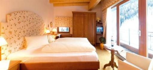 фото отеля Hotel Garni Zerzer Serfaus