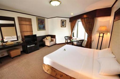 фото отеля The Royal Diamond Hotel Phetchaburi