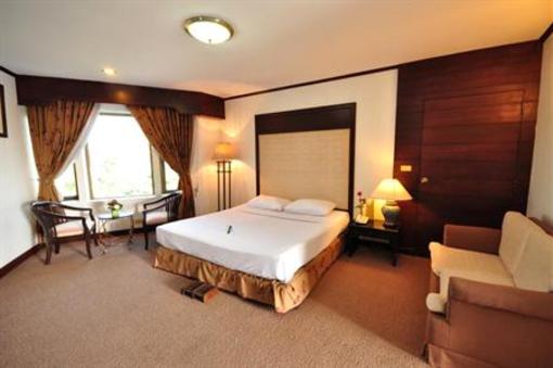 фото отеля The Royal Diamond Hotel Phetchaburi