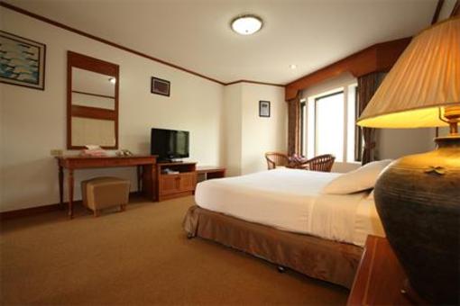 фото отеля The Royal Diamond Hotel Phetchaburi