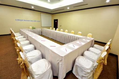 фото отеля The Royal Diamond Hotel Phetchaburi