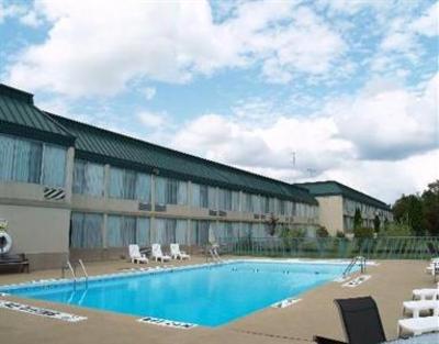 фото отеля Clarion Inn Fairmont (West Virginia)