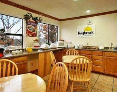 фото отеля Econo Lodge Inn & Suites Hot Springs