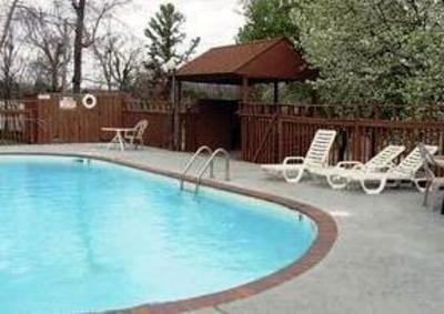 фото отеля Econo Lodge Inn & Suites Hot Springs
