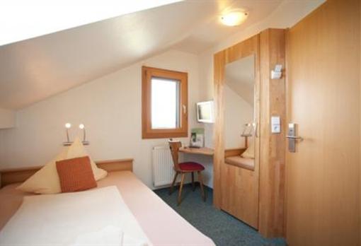фото отеля Hotel Landgasthof Ratz Rheinau