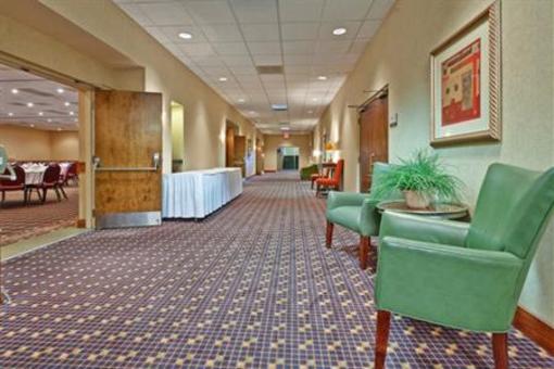 фото отеля Garden Plaza Hotel and Suites