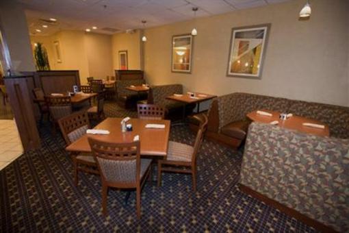 фото отеля Garden Plaza Hotel and Suites