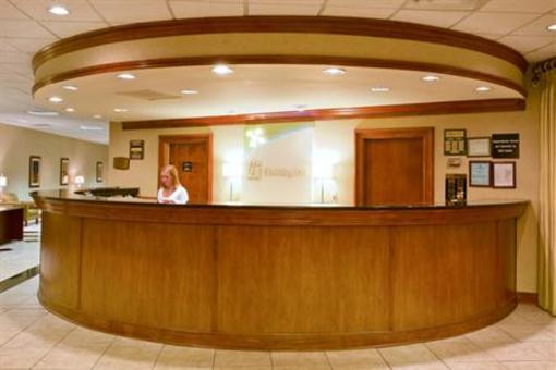 фото отеля Garden Plaza Hotel and Suites