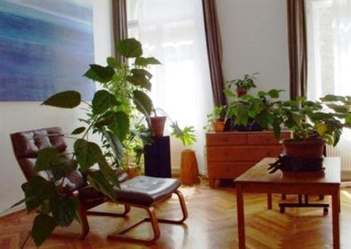 фото отеля Gallery Stay Apartments