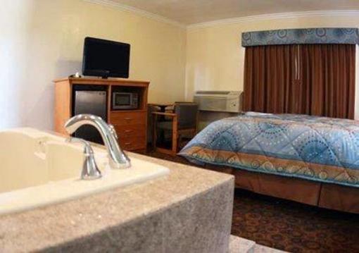 фото отеля Rodeway Inn & Suites Pacific Coast Highway