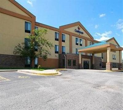 фото отеля Comfort Inn Lenexa