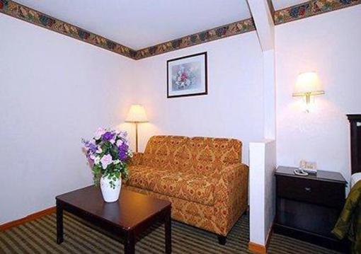 фото отеля Comfort Inn Lenexa