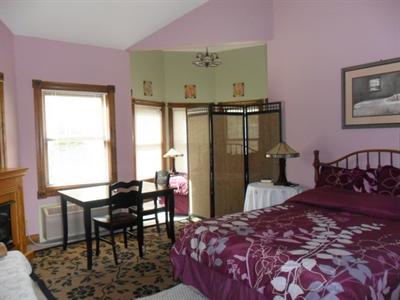 фото отеля Spruce Hill Inn & Cottages