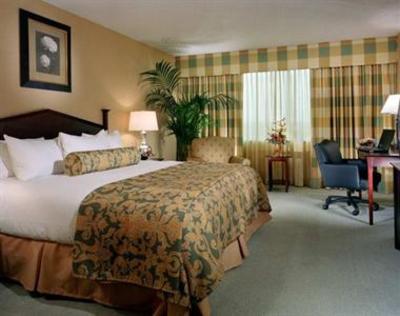 фото отеля Hilton East Brunswick