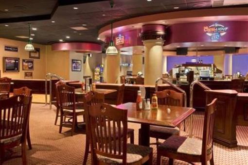 фото отеля Hilton East Brunswick