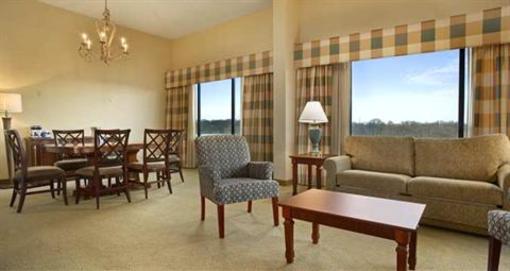фото отеля Hilton East Brunswick