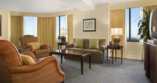 фото отеля Hilton East Brunswick