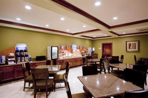 фото отеля Holiday Inn Express Hotel & Suites Woodland Hills