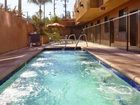 фото отеля Holiday Inn Express Hotel & Suites Woodland Hills