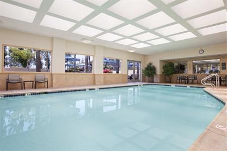 фото отеля Embassy Suites San Diego - La Jolla