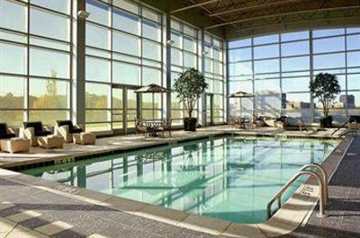 фото отеля Sheraton Overland Park at the Convention Center