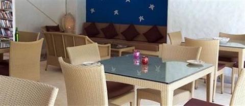 фото отеля Casablanca Beach Resort Candolim
