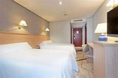 фото отеля Tryp Puertollano