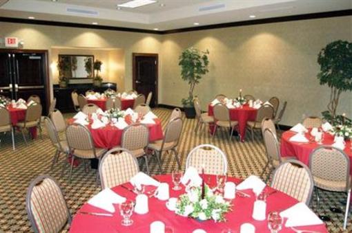 фото отеля Hampton Inn & Suites Albany - Downtown