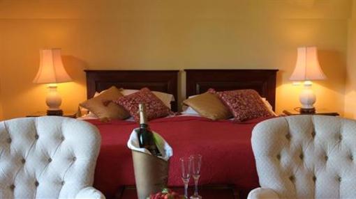 фото отеля Mill House Hotel Kingham