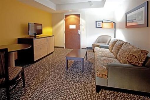 фото отеля Holiday Inn & Suites Columbia - Airport