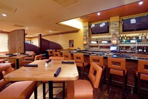 фото отеля Holiday Inn & Suites Columbia - Airport